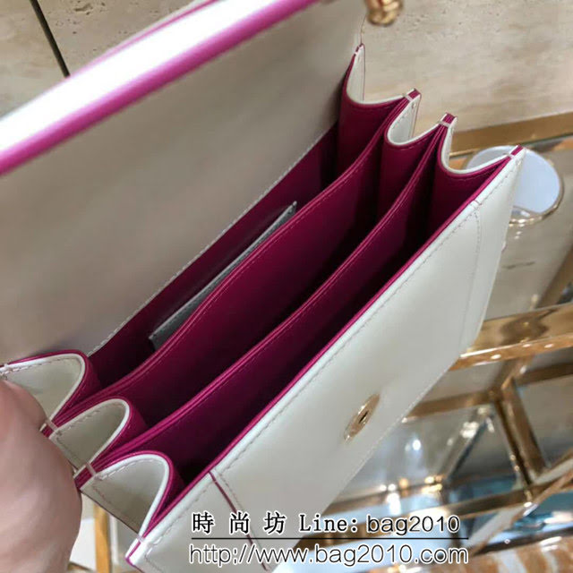 BVLGARI寶格麗 原單品質 最新款蛇頭扣環 奶白色 時尚手提肩背包 38329 FYD1297